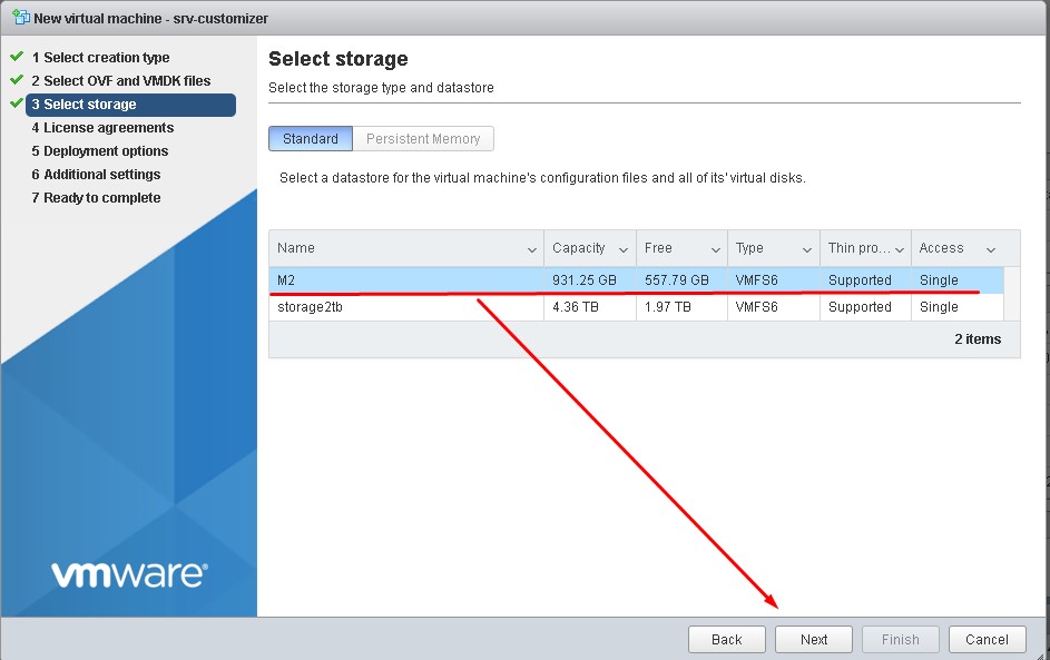 Указываю storage где разместить VM